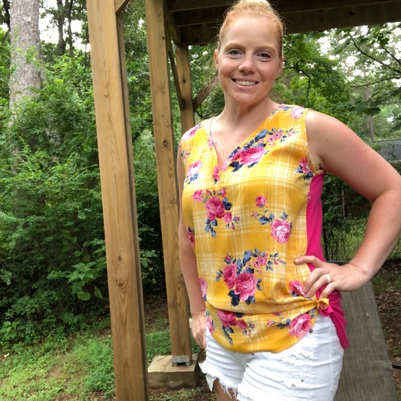 Meet your Posher, Brianna - Picture 3 of 4